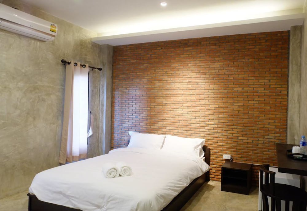 Kittawan Home & Gallery 12/28