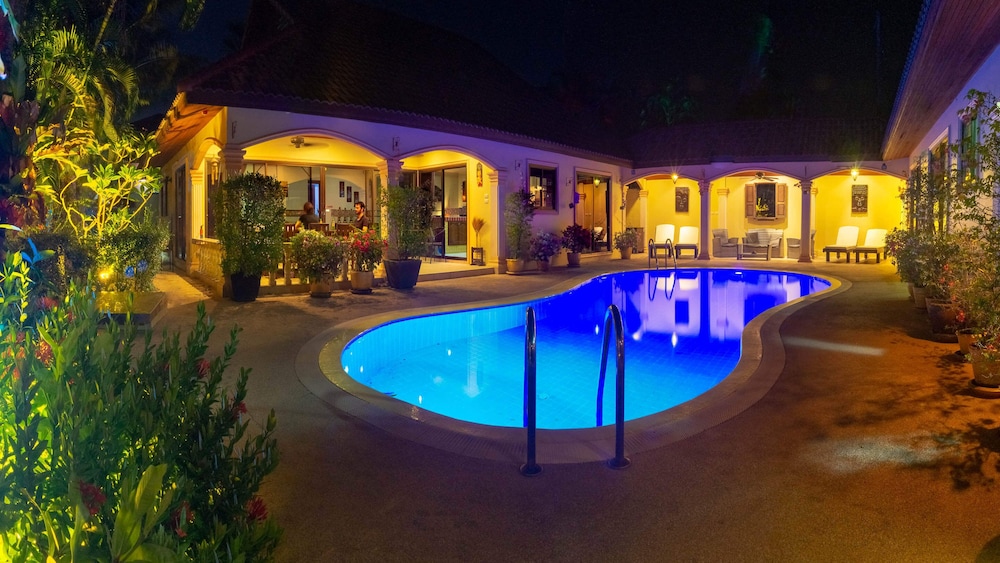 Coconut Paradise Villas 44/50