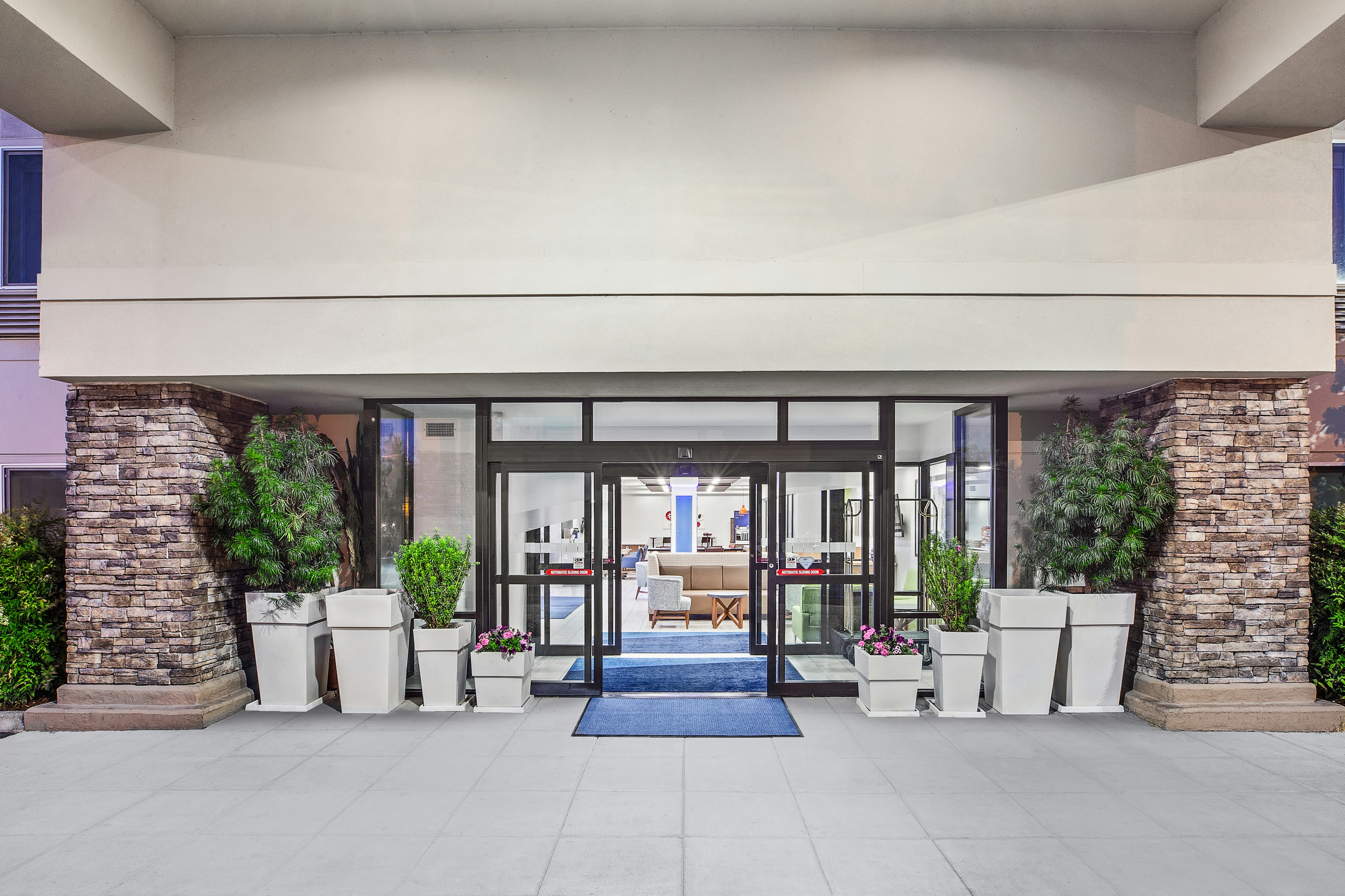 Holiday Inn Express Hotel Suites Tacoma 11/46