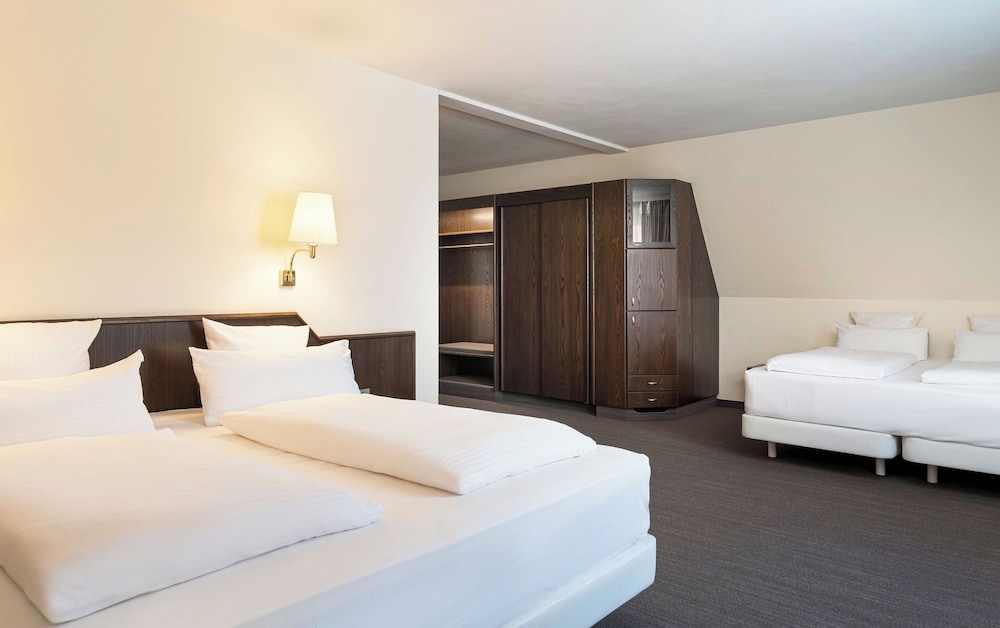 elaya hotel noerdlingen, Trademark by Wyndham 13/63