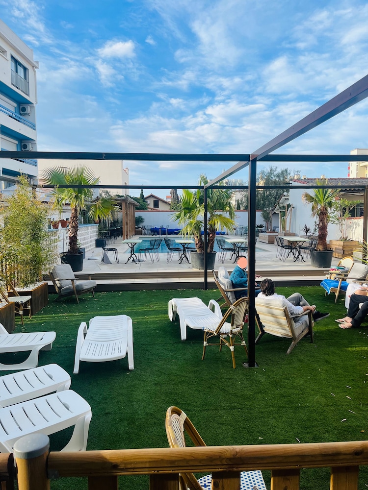 Hôtel Les Sables 40/49