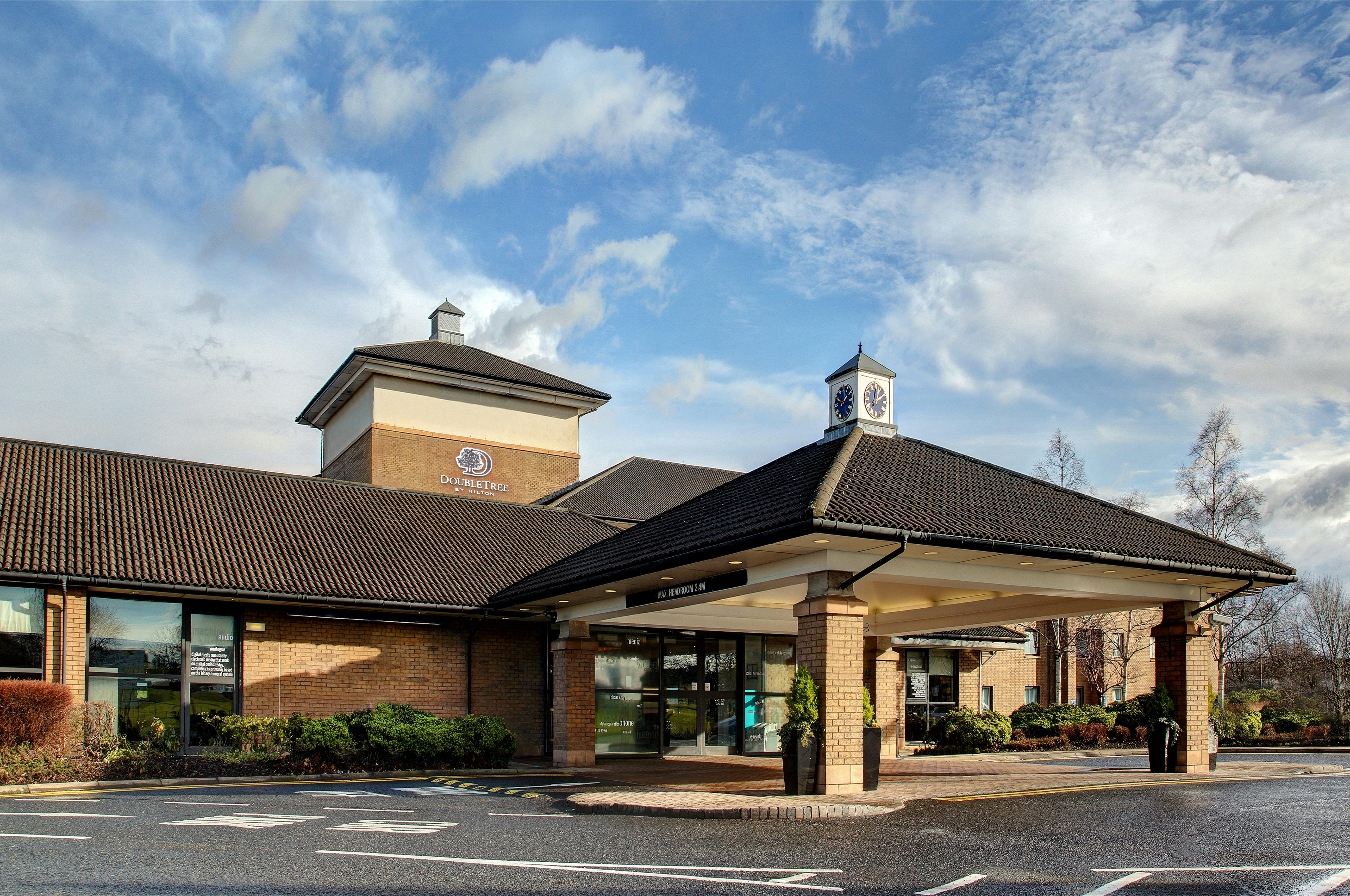 Doubletree By Hilton Edinburgh Airport 5/84