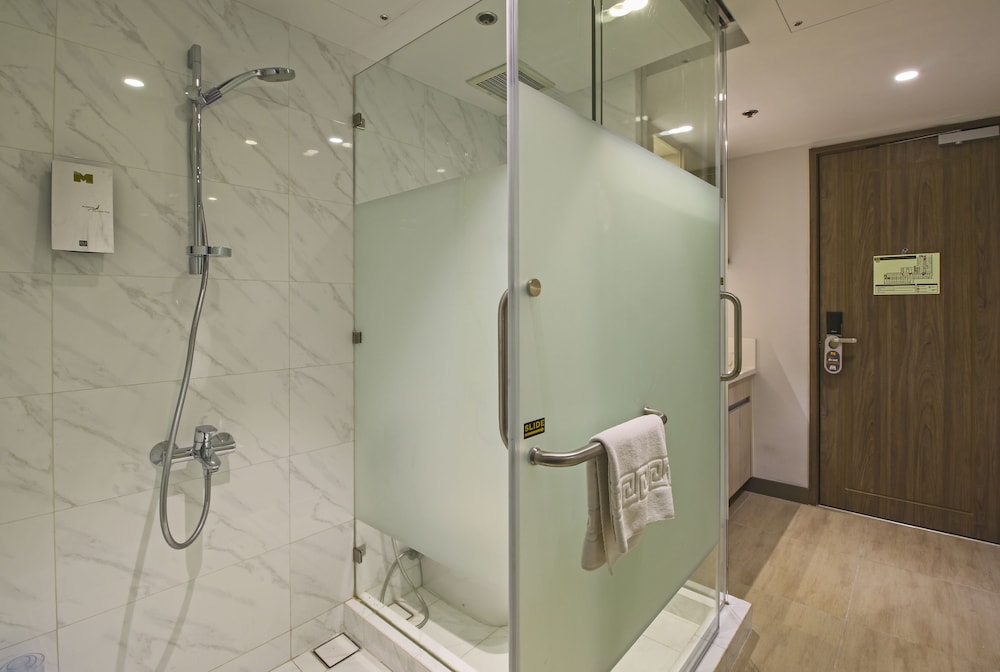 The Mini Suites - Eton Tower Makati 59/63