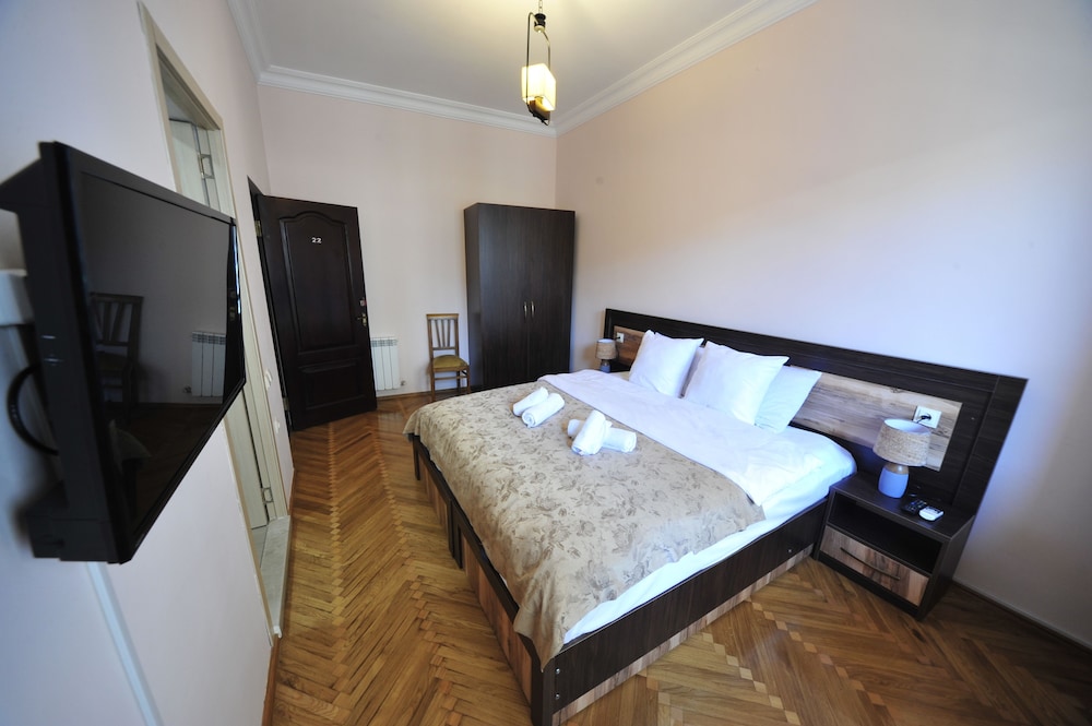 Guesthouse And Hostel Batumi Globus 17/46