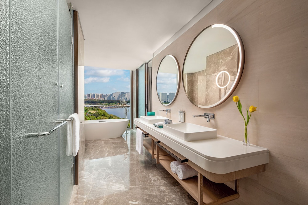 HUALUXE Resort Beihai Silver Beach by IHG، Beihai 29/30