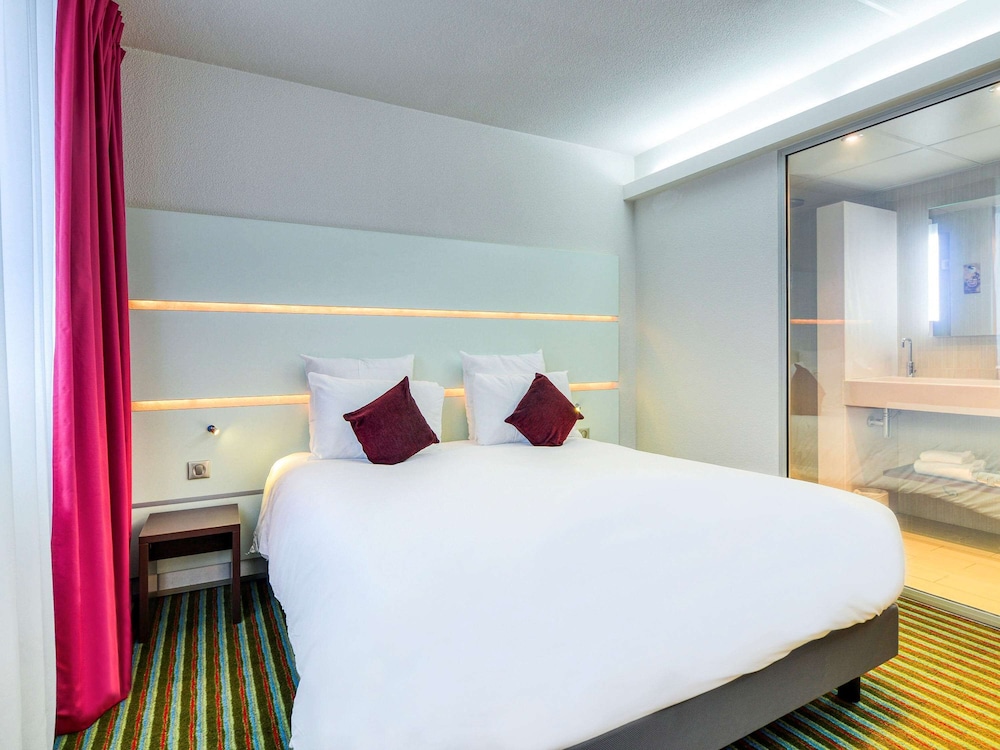 Mercure Paris Ivry Quai de Seine Hotel 23/79