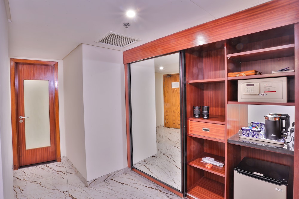 Avari Xpress Multan 48/49