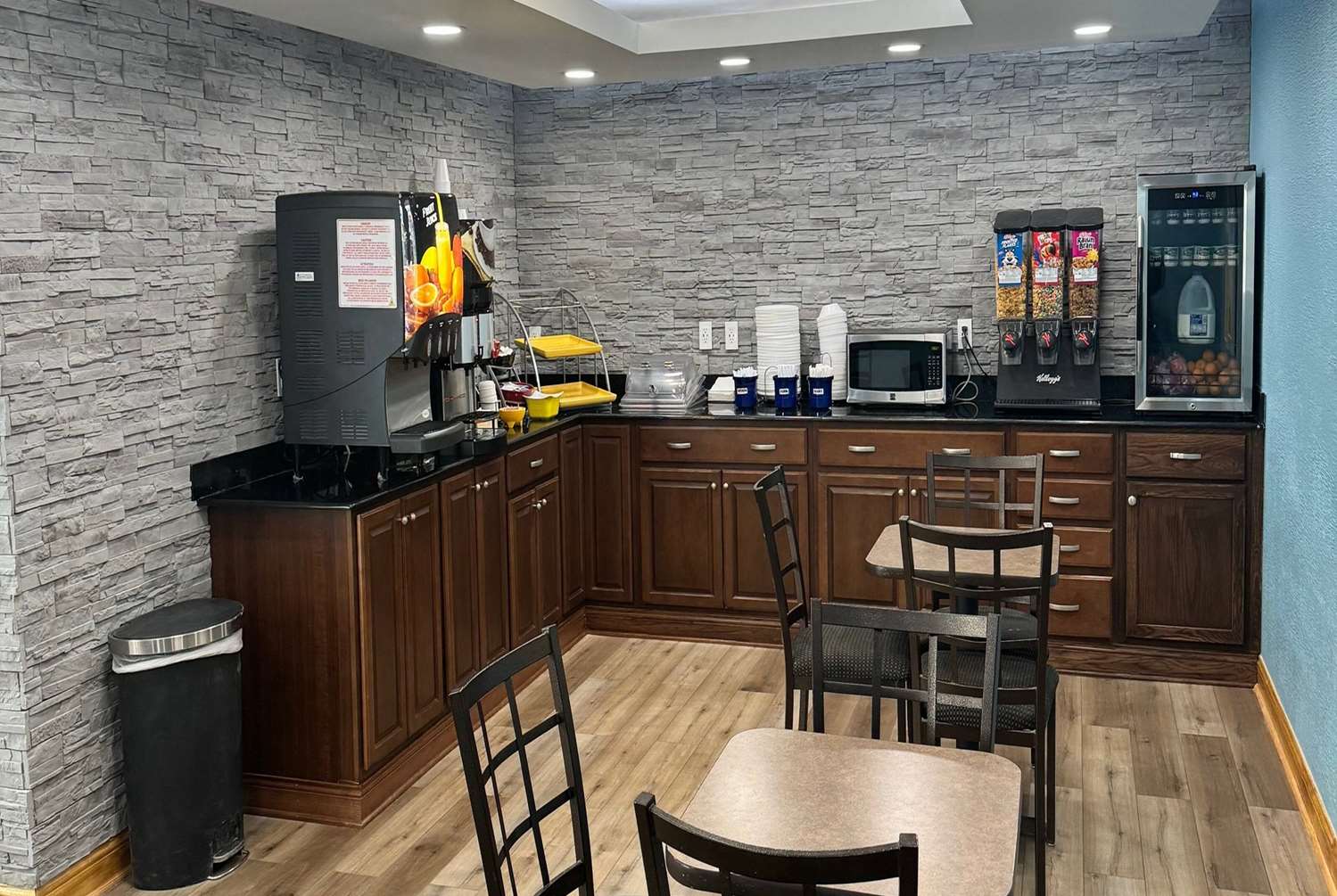 Days Inn by Wyndham Cloverdale Greencastle 39/50