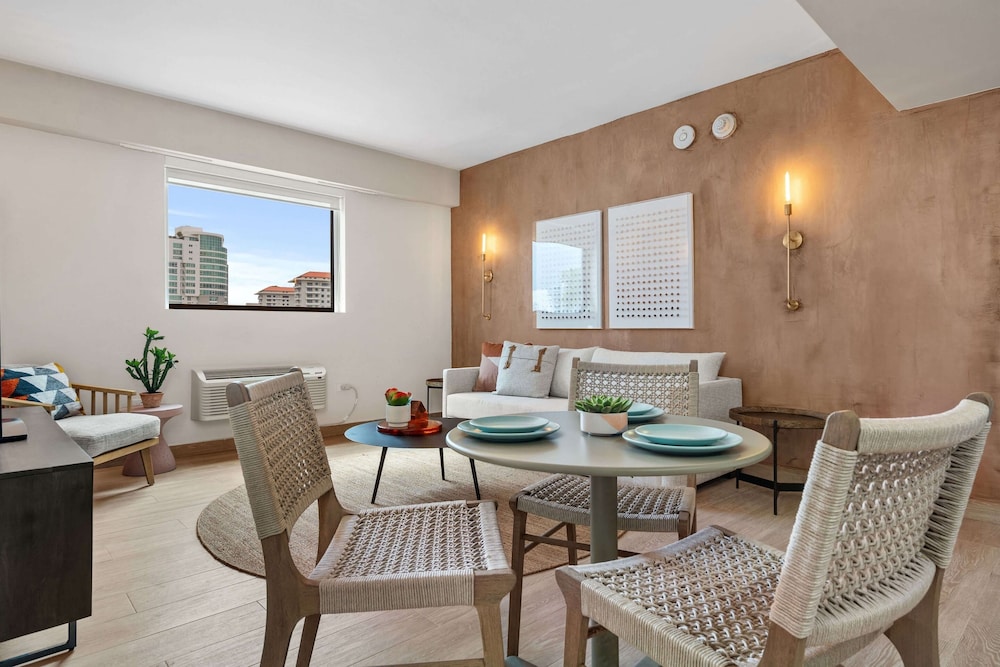 HiBird- Apartment and Suites Hotel 33/50