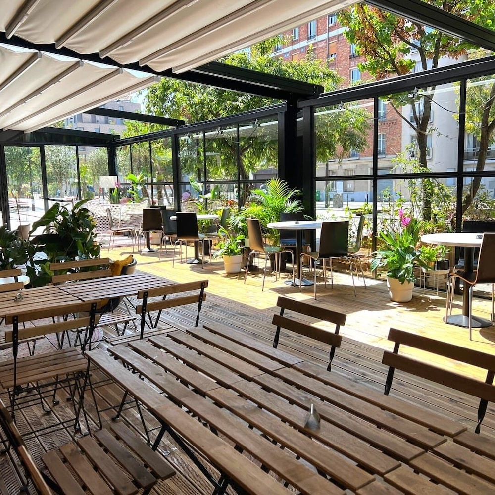 Auberge de Jeunesse Paris Yves Robert 25/50