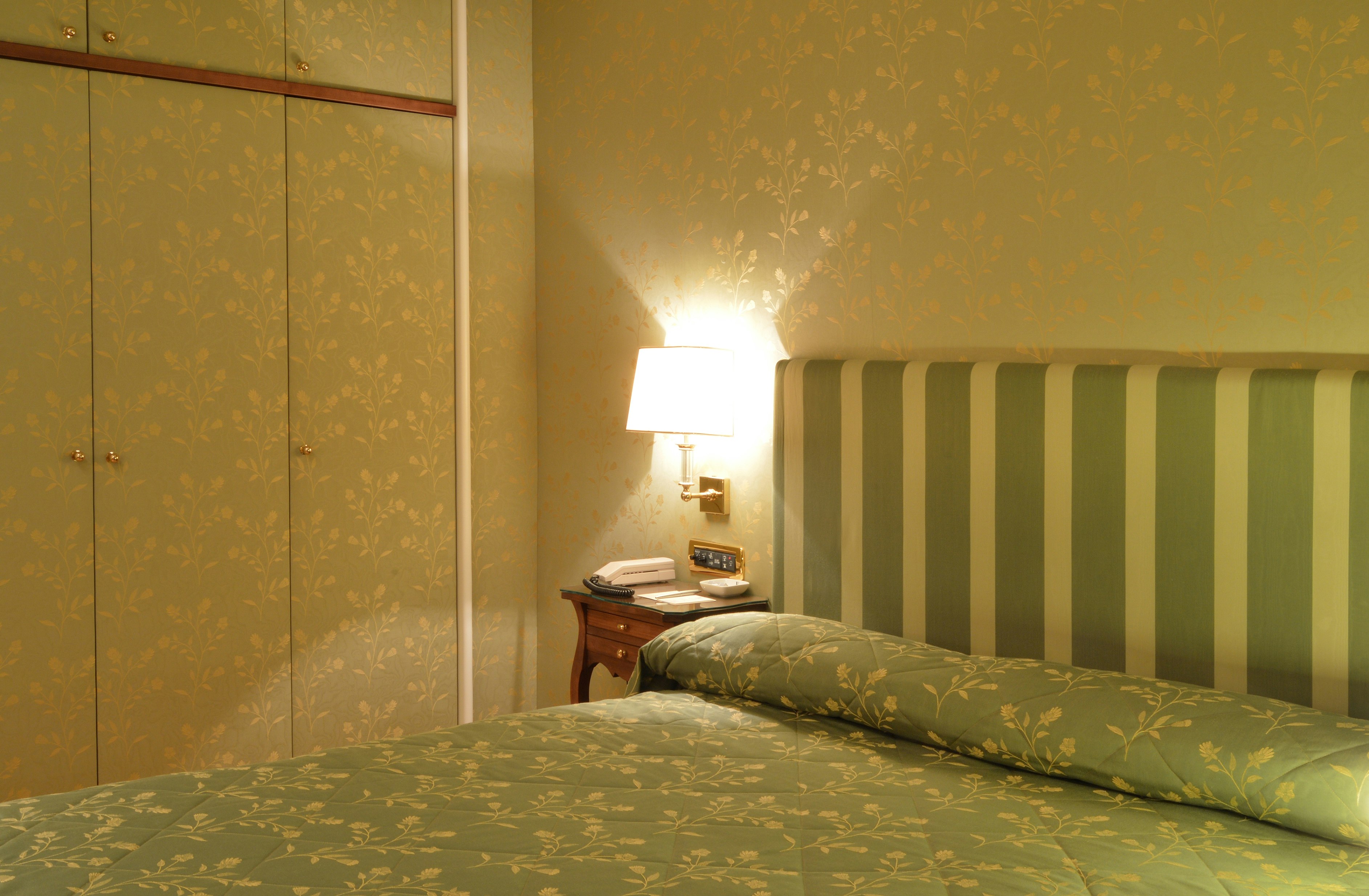 Grand Hotel Vesuvio Naples 22/50