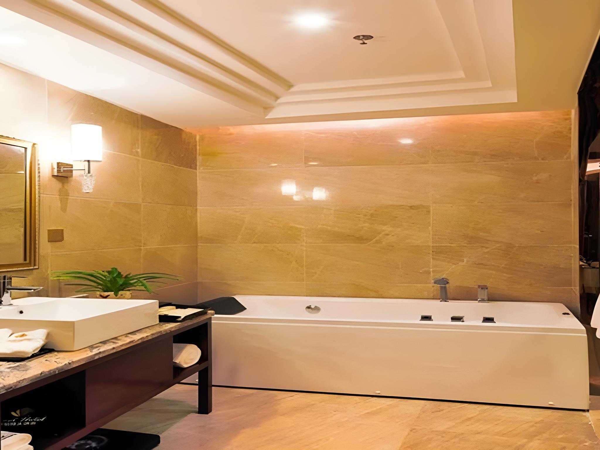 Sport Hotel (Chongqing West Railway Station) 39/39