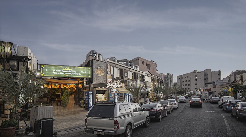 Al-Riyati For Hotel Apartments 26/30