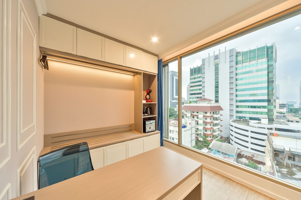Ashley Hotel Sabang 11/70