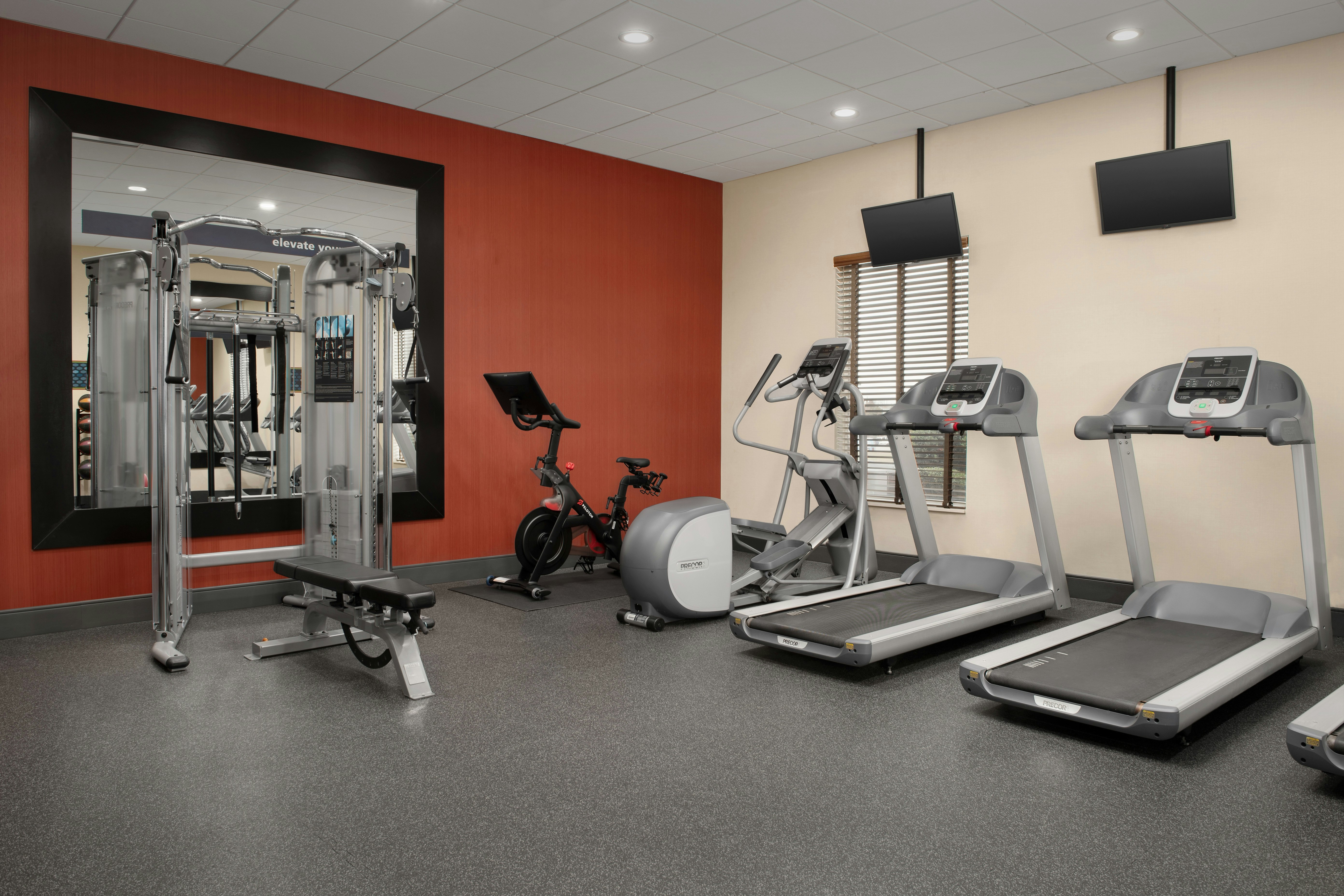 Hampton Inn & Suites Orangeburg 11/29