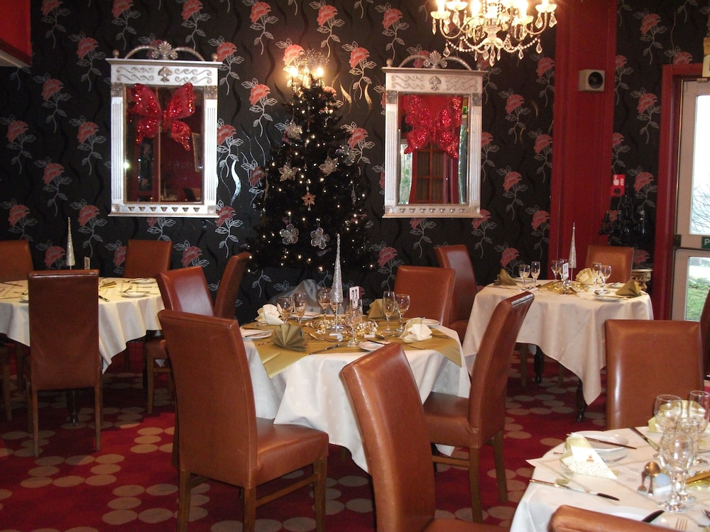 Gibside Hotel 33/41
