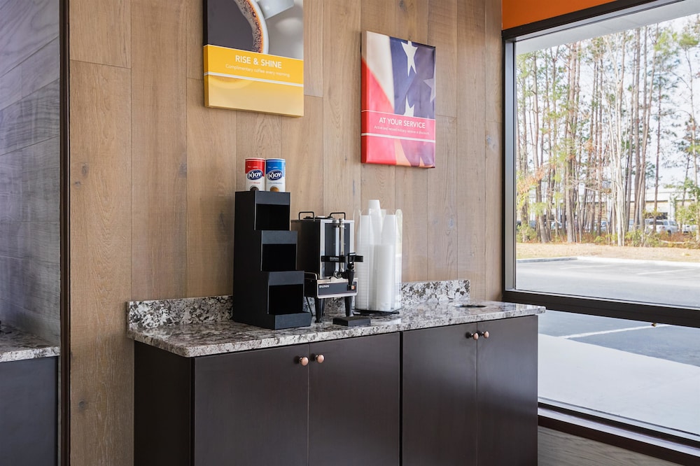 Motel6 Savannah, GA - Midtown 40/44