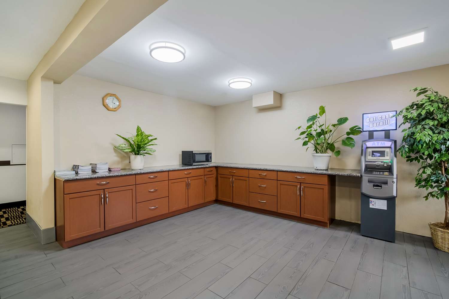 Americas Best Value Inn Fargo 7/35
