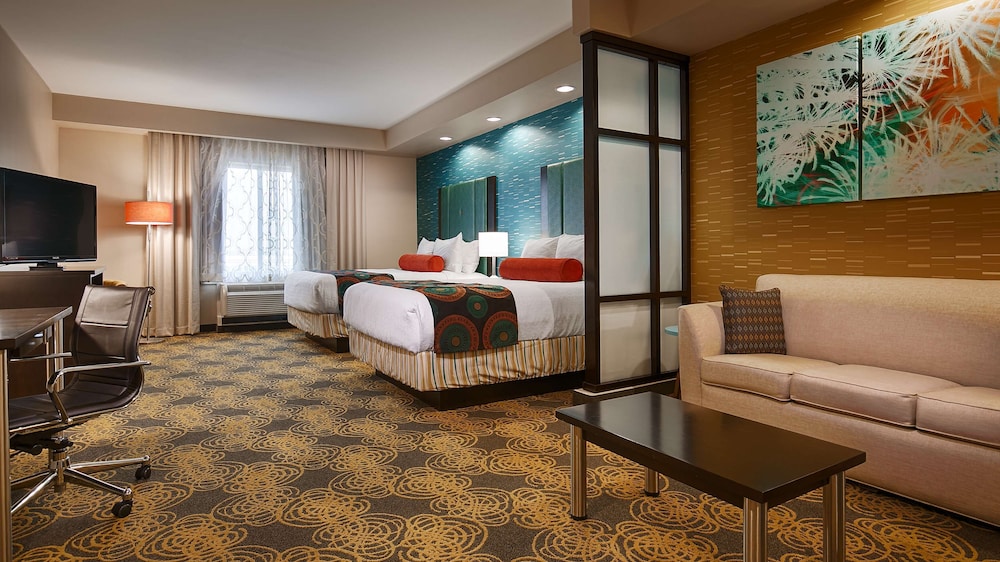 جناح بسريرين كوين لذوي الإعاقة، Best Western Premier Ashton Suites Willowbrook 2/2