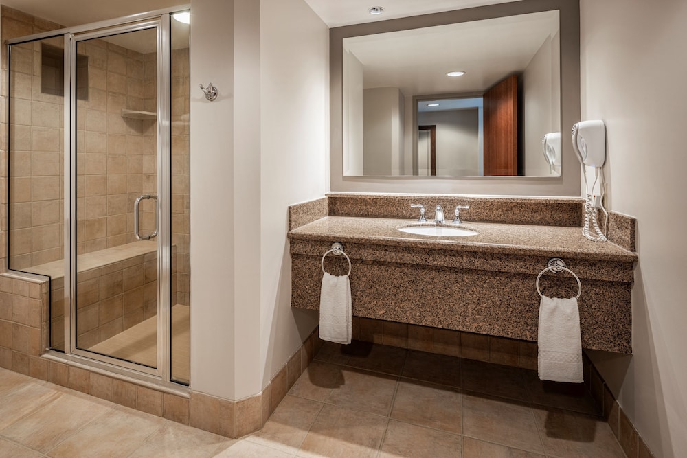 Isle Casino Hotel Waterloo - A Caesars Rewards Destination 51/52