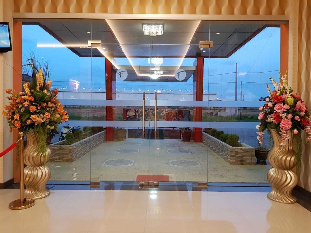 Fortune Front One Hotel Kendari 3/33