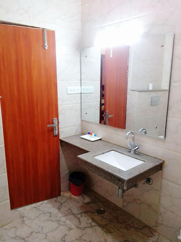 Babian Imperial Resort 19/20