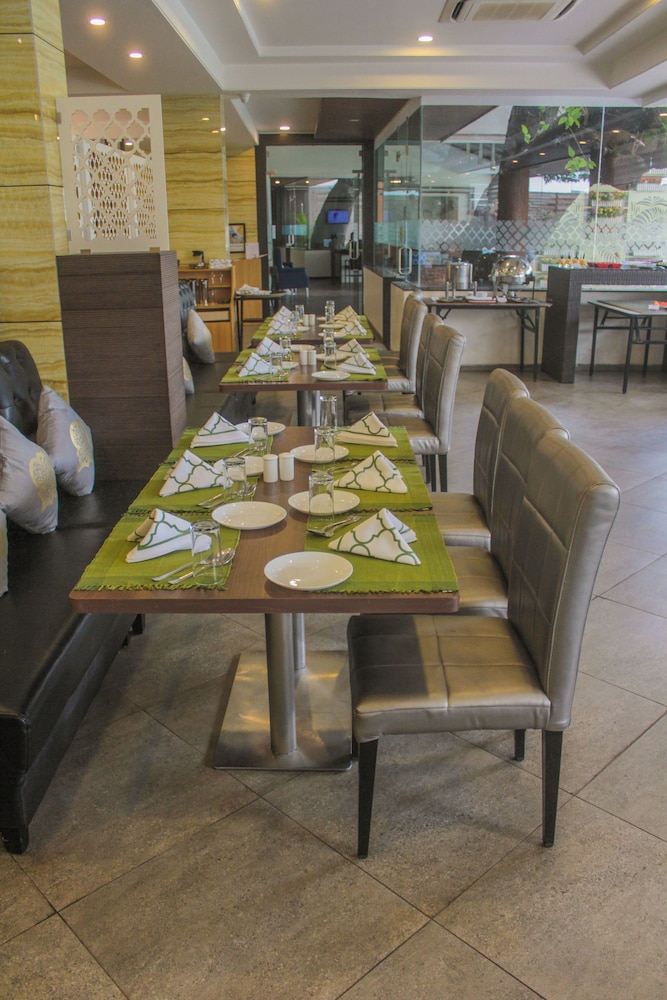 Club Mahindra Hatgad 8/18