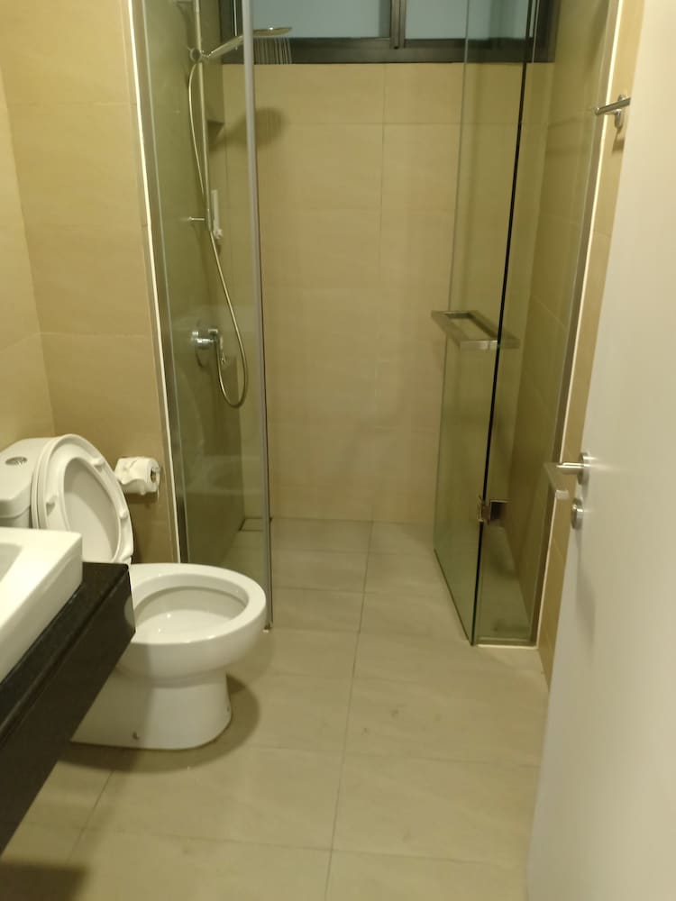 Zoom Inn Boutique Hotel 54/62