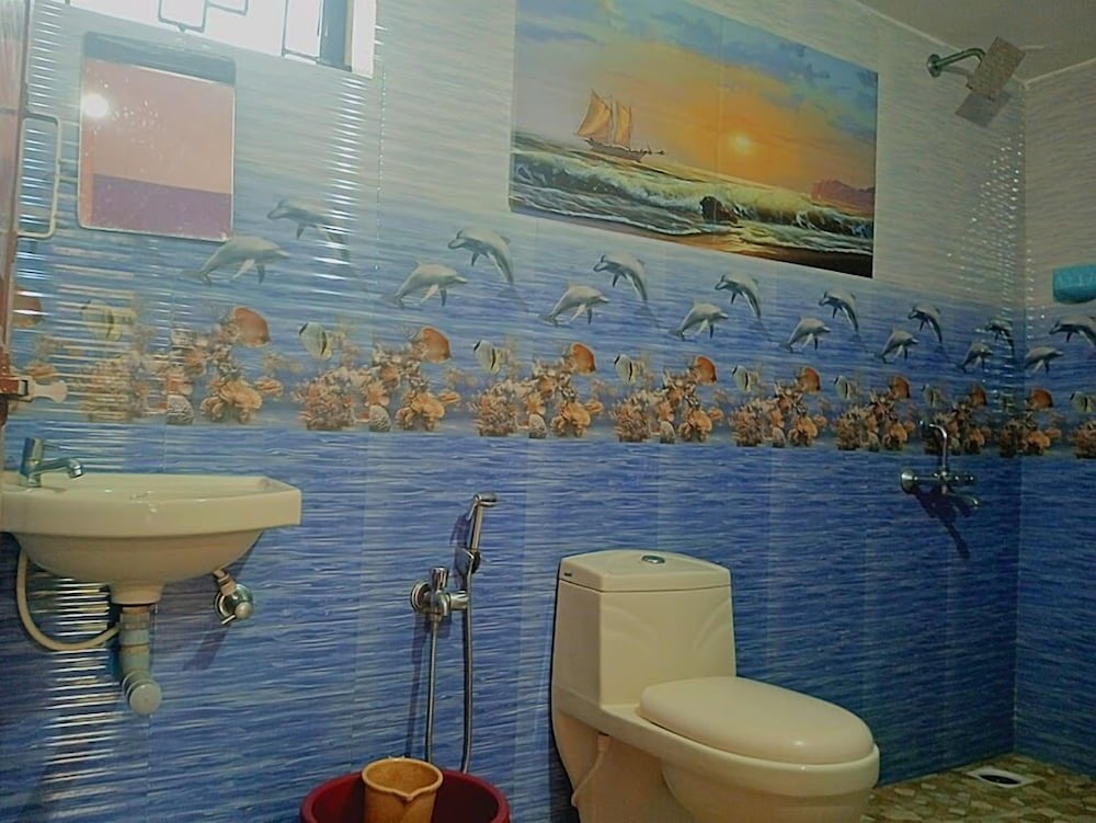 Romaldo Guest House 39/41