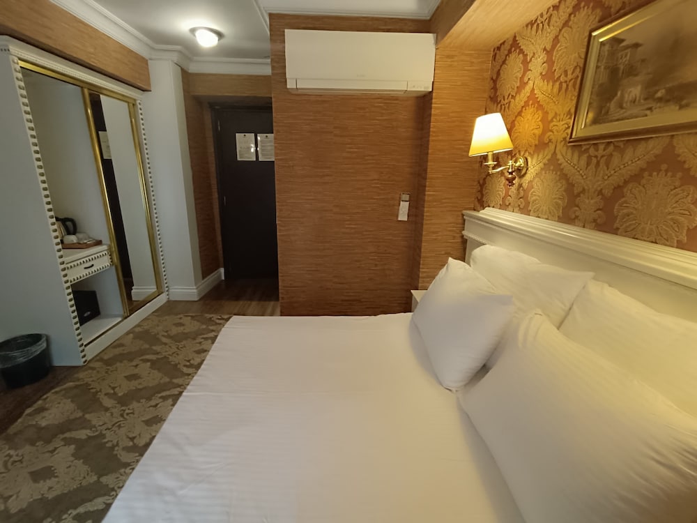 Golden Horn Sirkeci Hotel 11/50