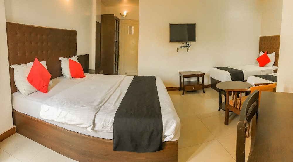 Hotel Shikha 16/59