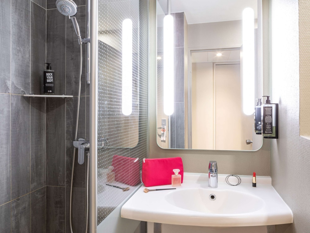 Ibis Paris Gare Du Nord La Fayette 10Eme 45/47