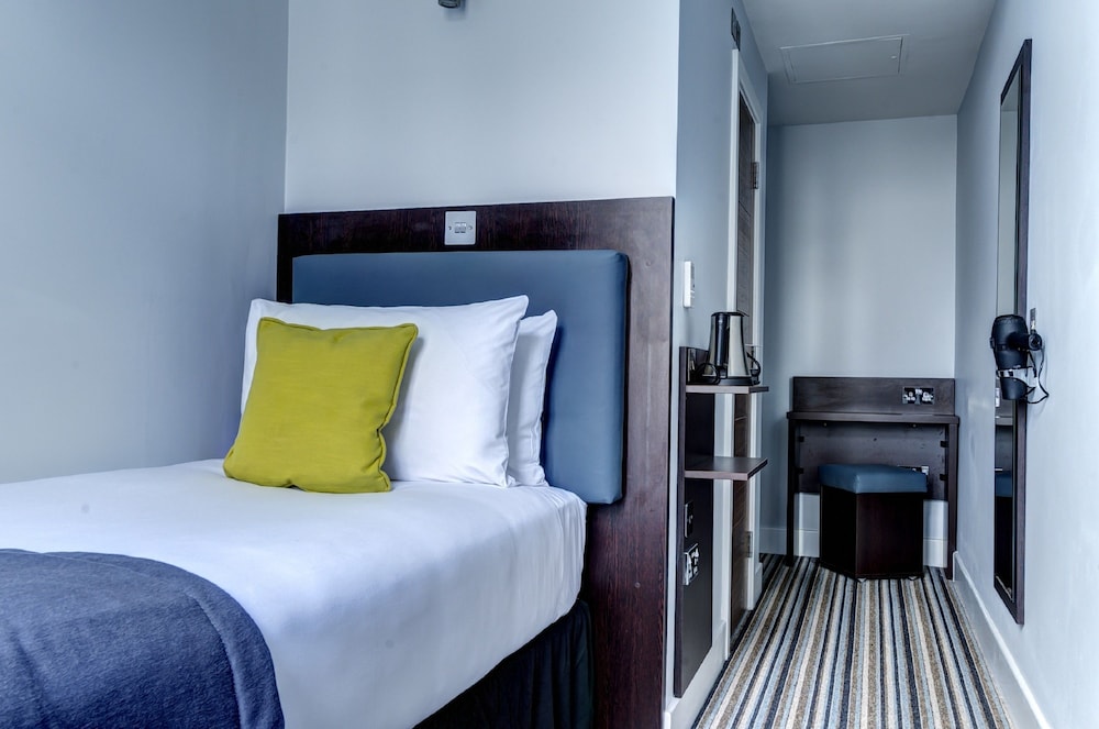 Trebovir Hotel 8/52