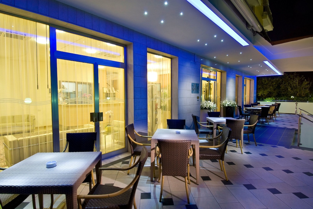 Hotel St. Moritz 38/46
