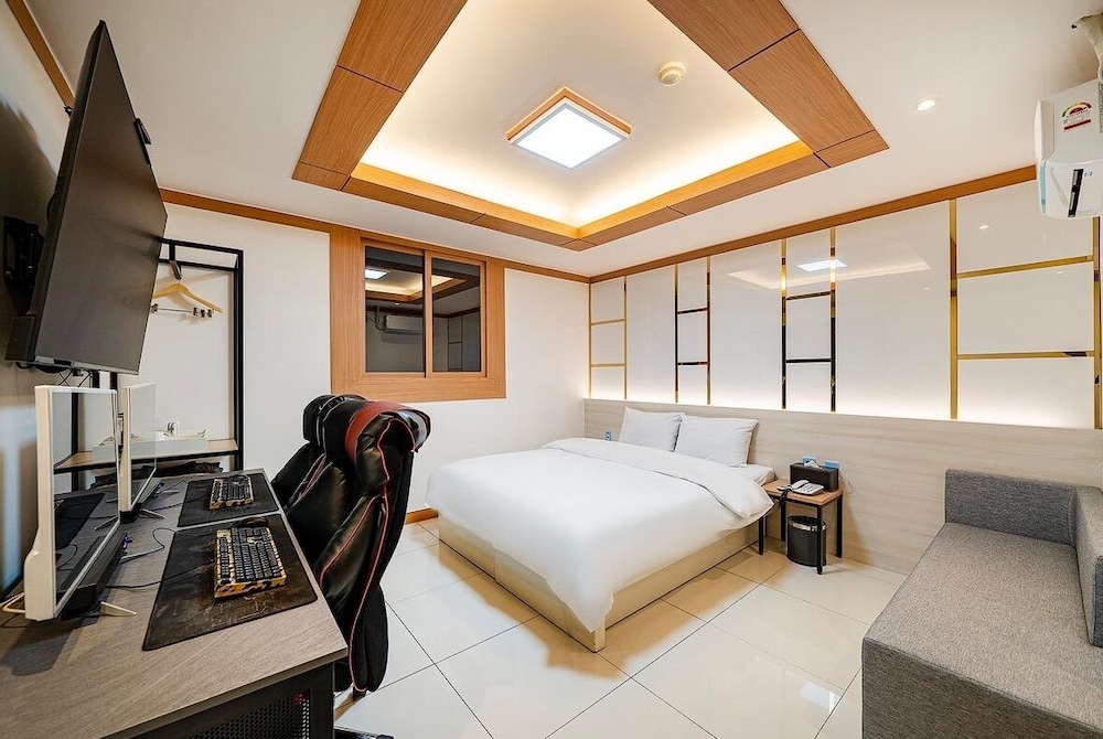 JM Hotel 26/66