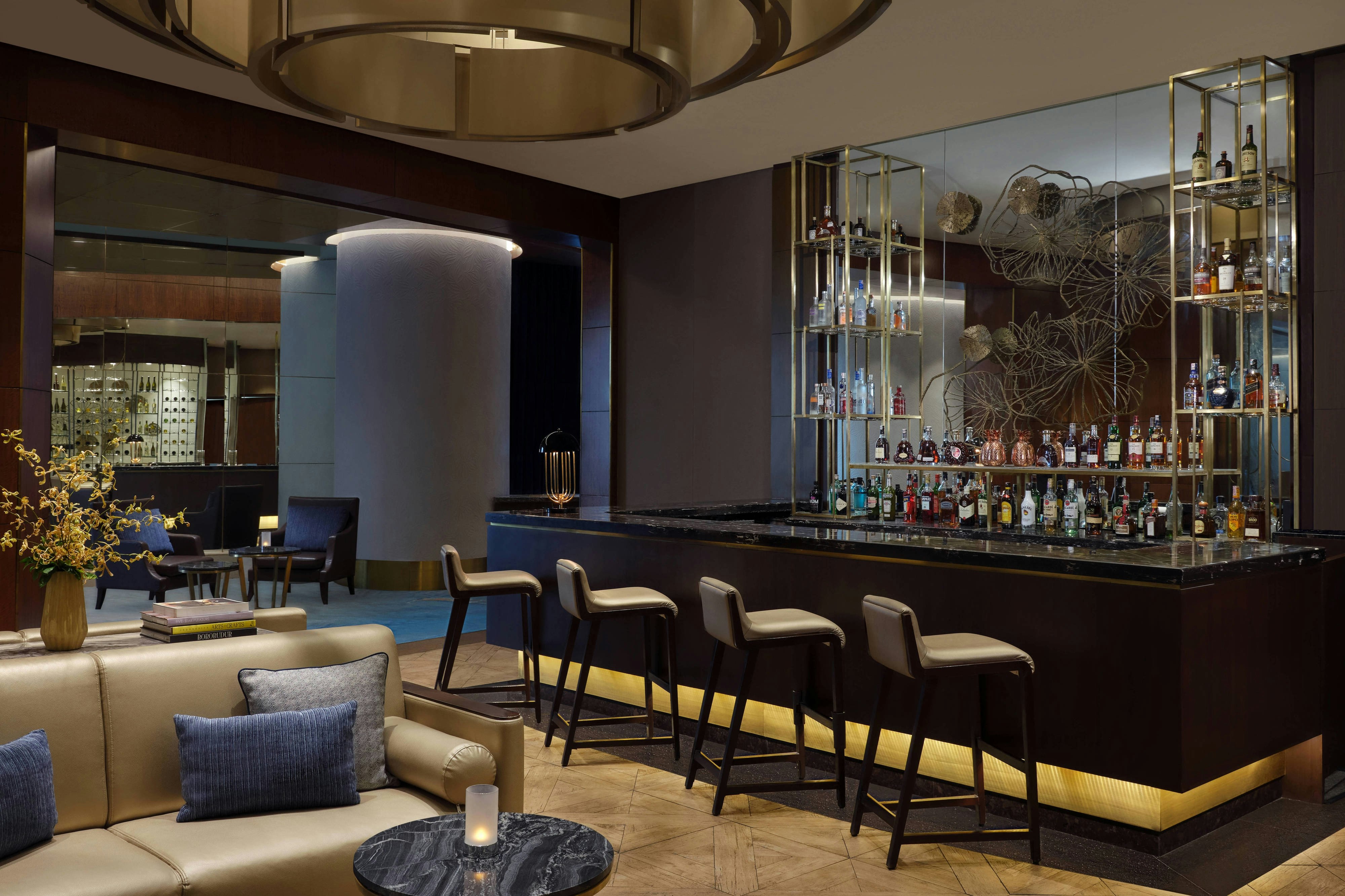 THE RITZ-CARLTON JAKARTA, PACIFIC PLACE 10/16