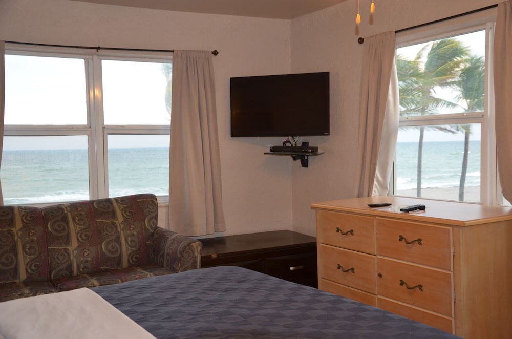 La Terrace Oceanfront 36/50