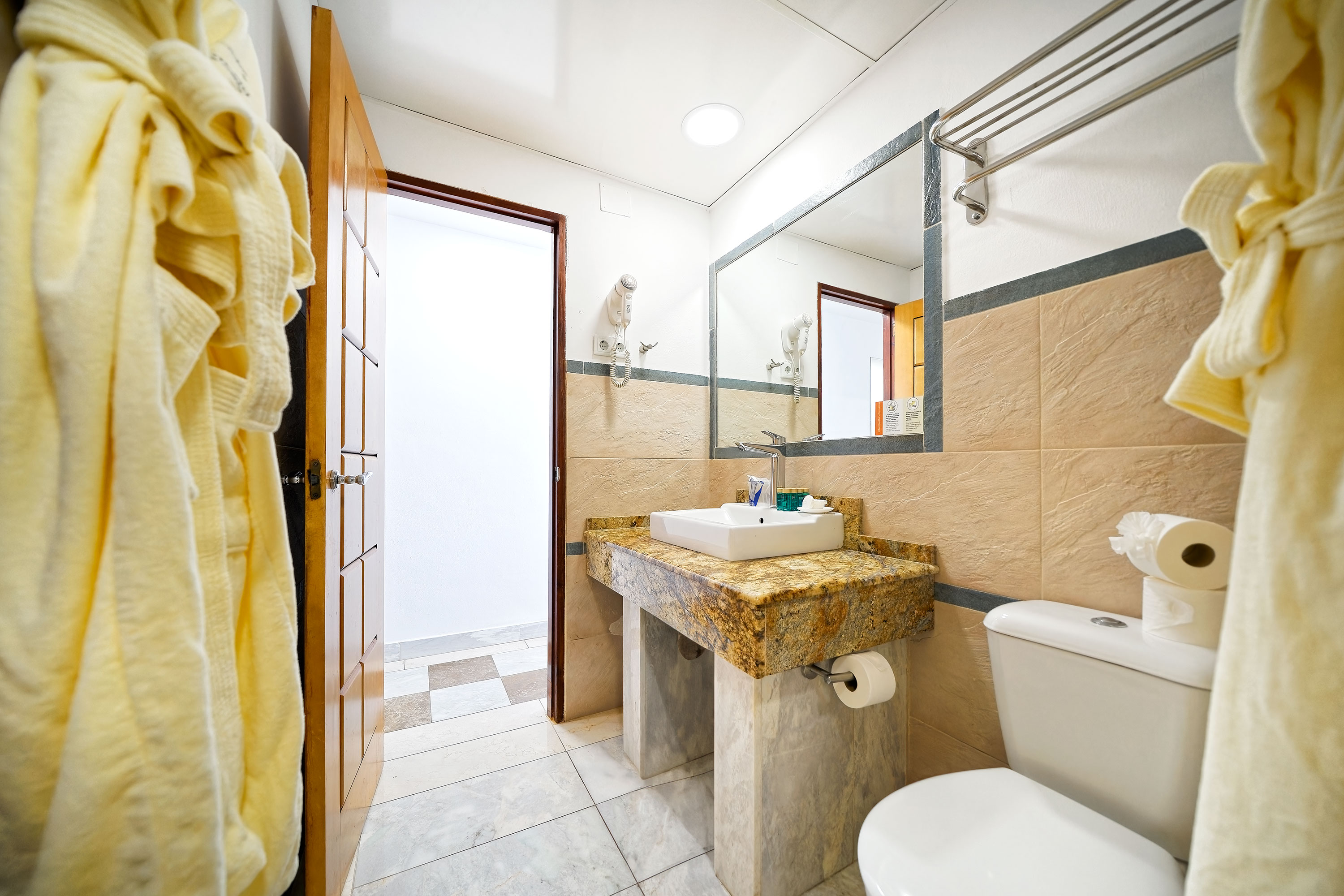 Apartment 2 bedrooms De Luxe 4 pax، Maracaibo Aparthotel 3/7