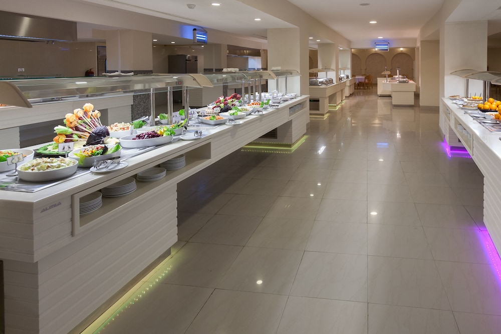 Khayam Garden Beach Resort & Spa 35/61