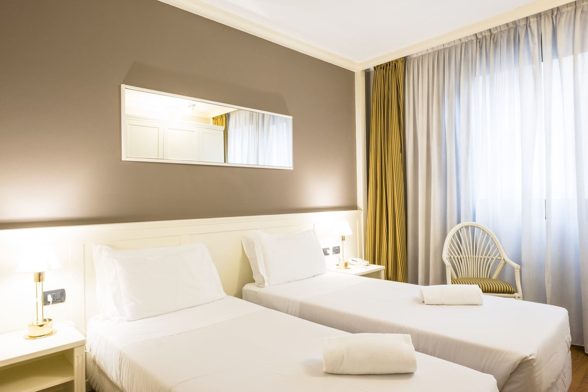 STANDARD, DOUBLE BED