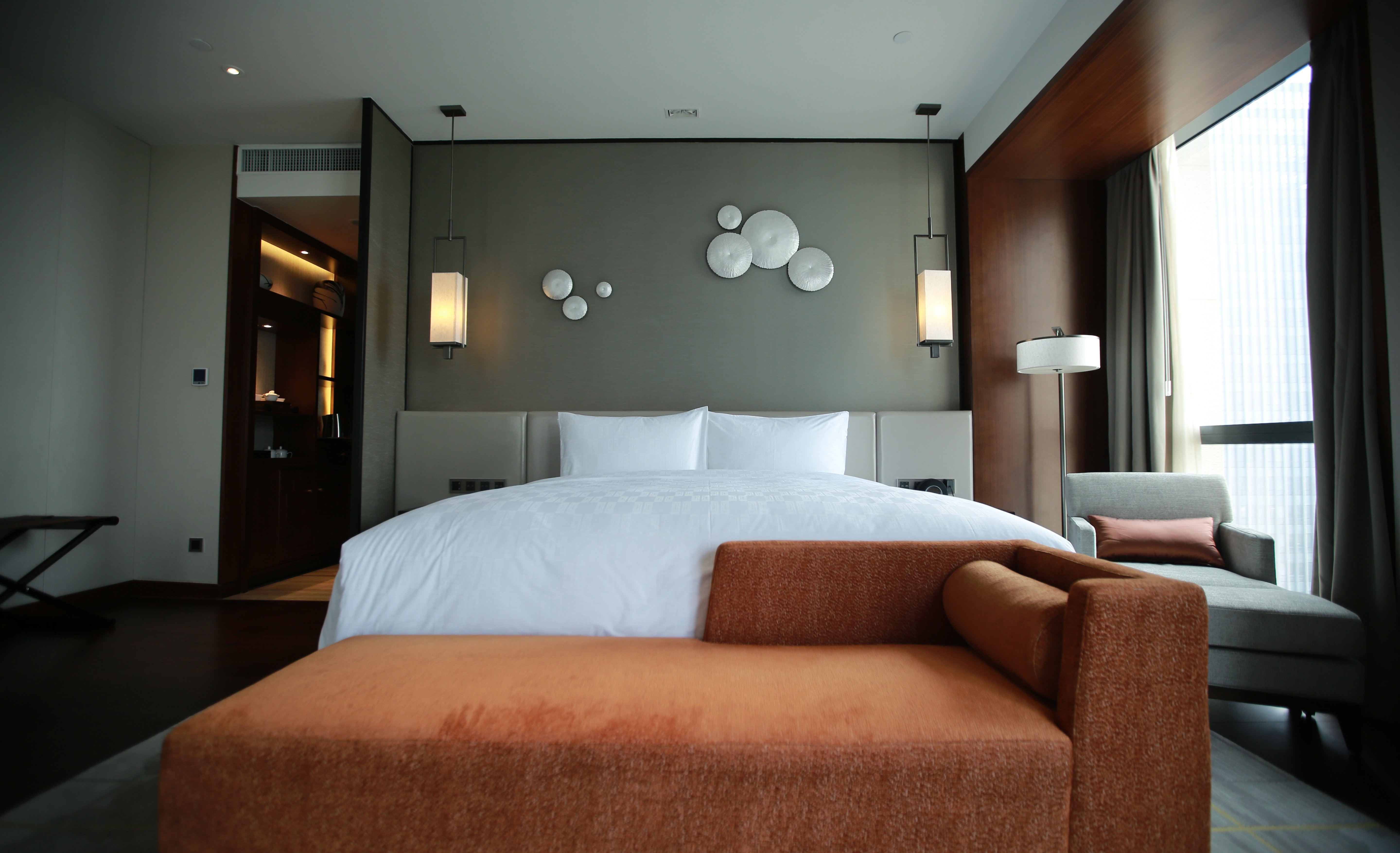HUALUXE HOTELS AND RESORTS WUXI TAIHU 11/50