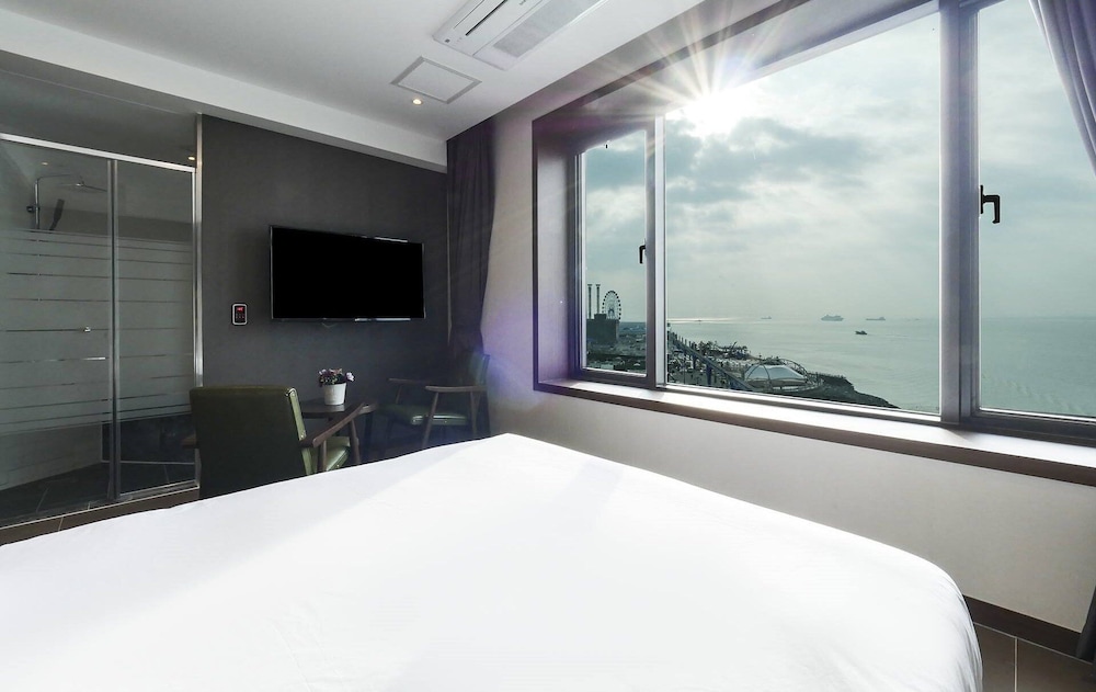 Incheon Hotel Bluemarine 20/50