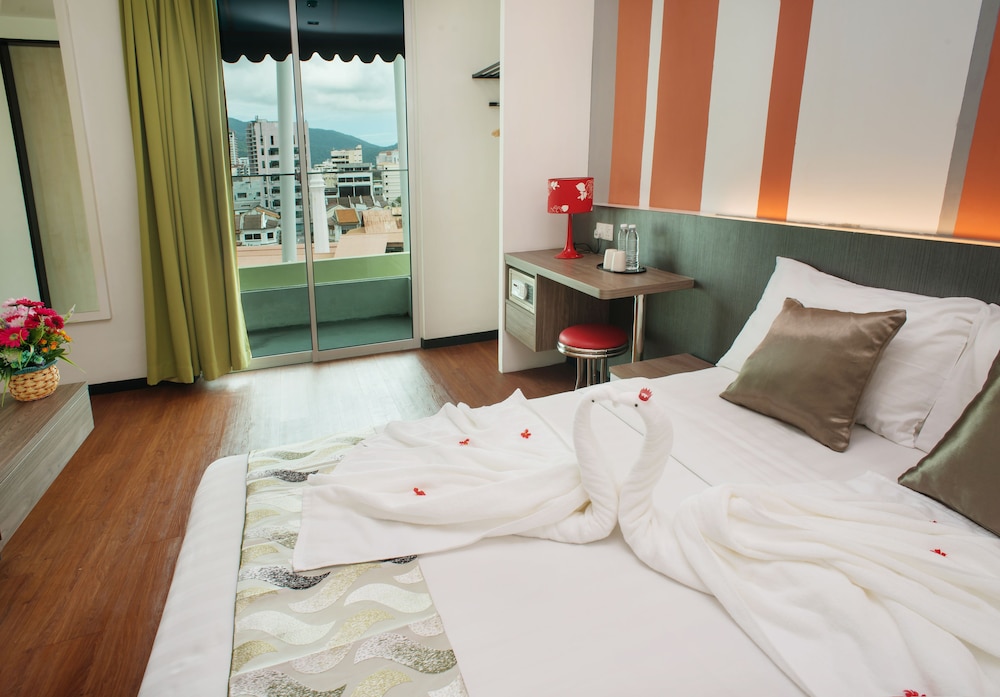 YAN Hotel 25/50