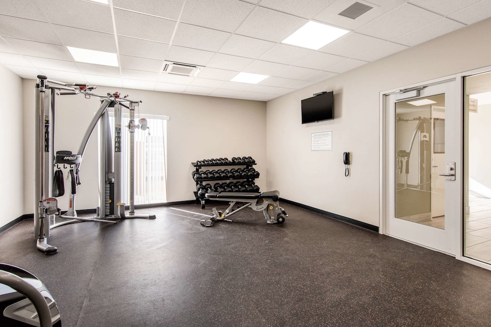 Quality Inn & Suites Carlsbad Caverns Area 30/44