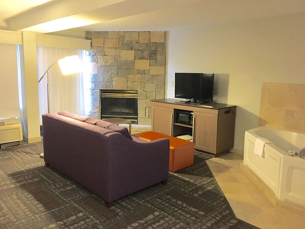 Hampton Inn Sevierville 33/43