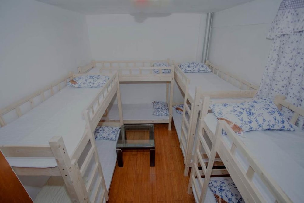 Laiyin Garden City Hostel 5/16