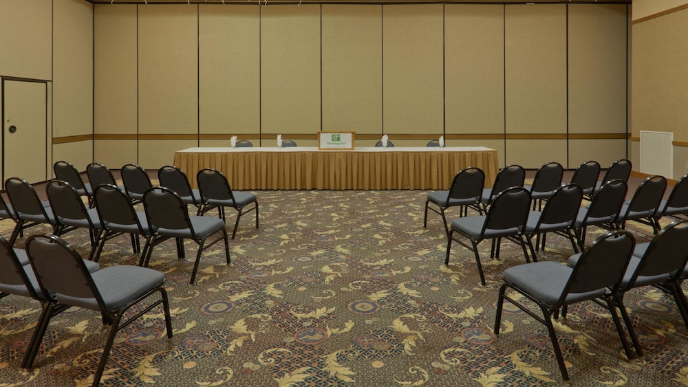 Holiday Inn Spearfish-Convention Center 44/55