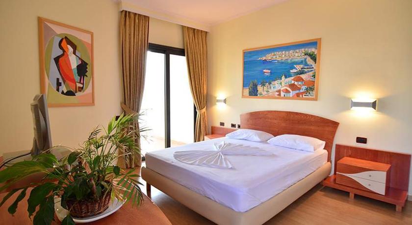 Saranda International Hotel 6/21