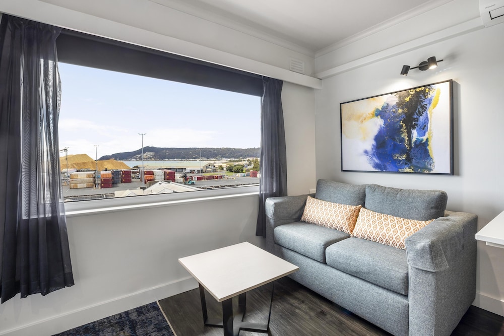 Burnie Central Townhouse Hotel 41/65