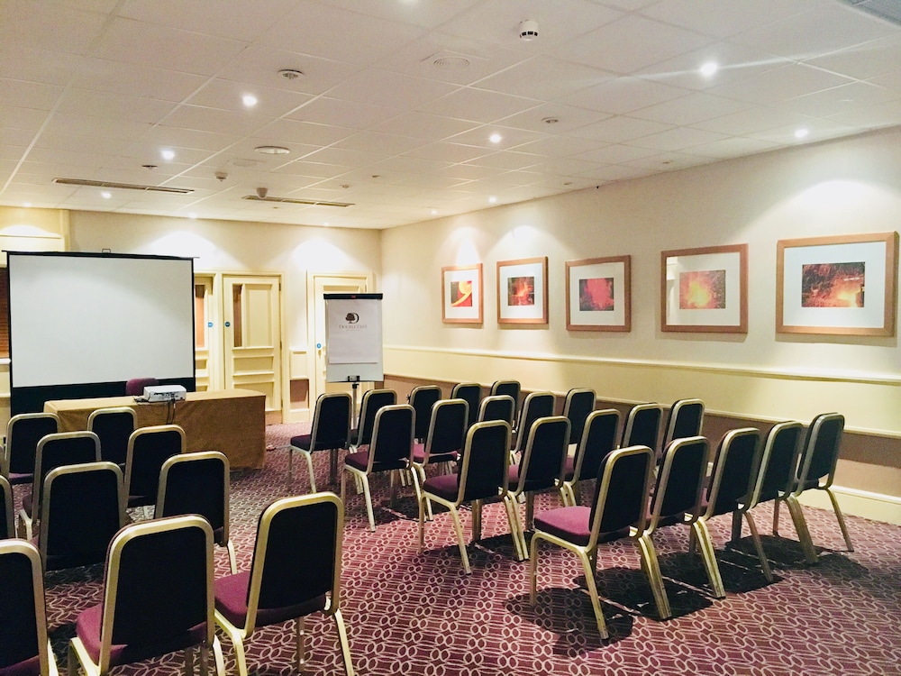 DoubleTree by Hilton Hotel Sheffield Park 60/66